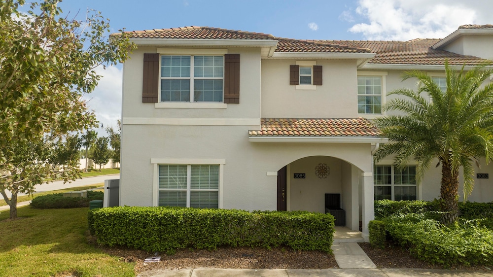 3085 TS - Opulent 5 BR Townhome Private Pool