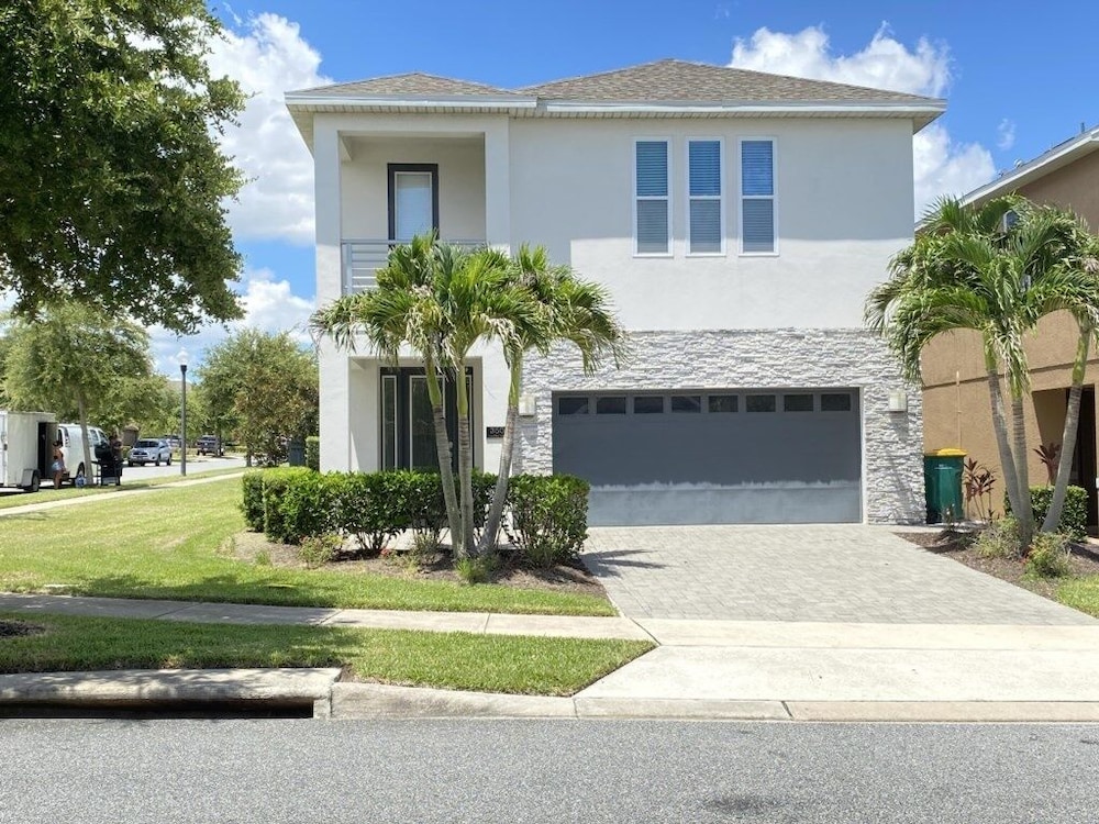 Elegant 8br Retreat W/ Private Pool, Spa & Family-friendly Comfort 8 Bedroom Villa