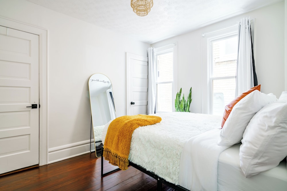 Jungle House Boutique Suites – Short North & Convention Center