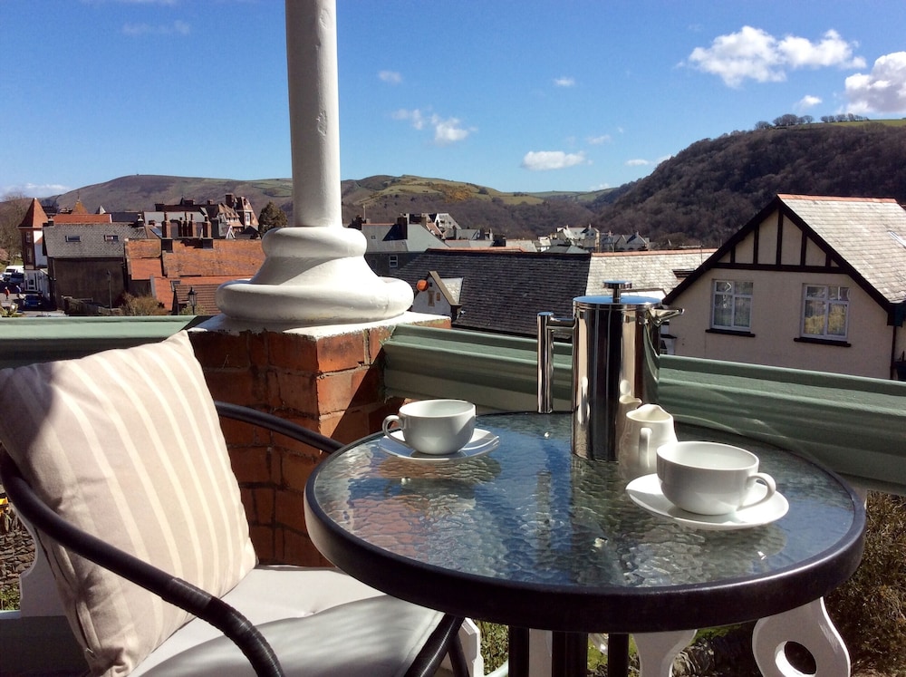 Lynton Vacations - Southcliffe Bed  Breakfast - Property Image 86