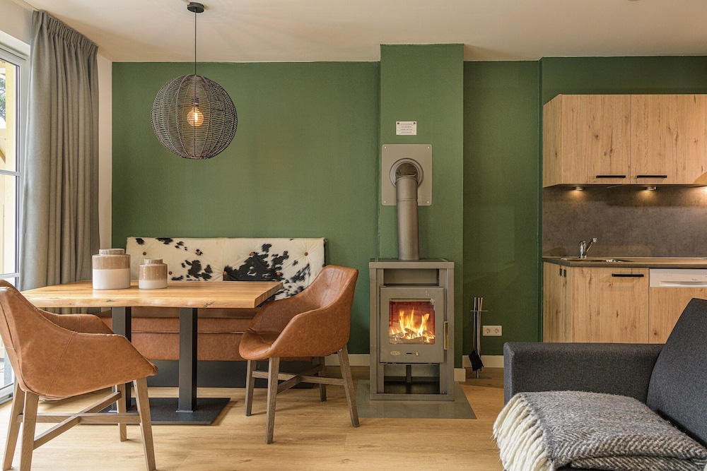 Beautiful Apartment in Viehhofen With hot tub