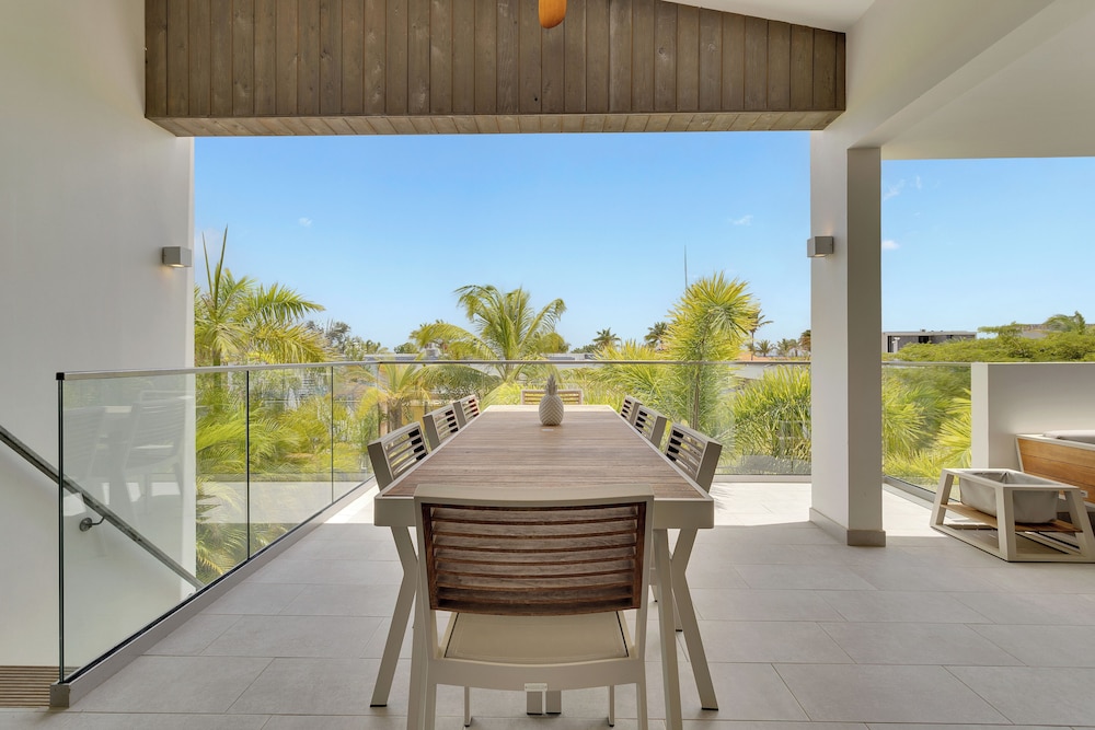 Delfins Residences view 4