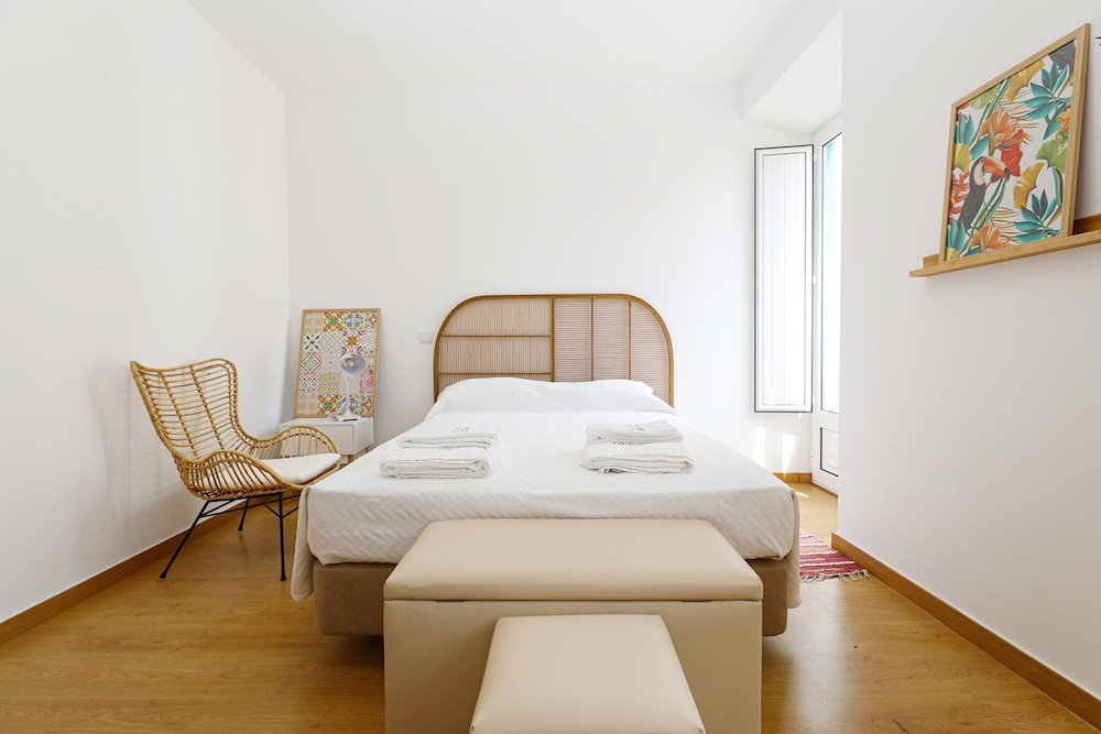 Z 03 - Bedroom 3 in Gil Vicente Guest Rooms