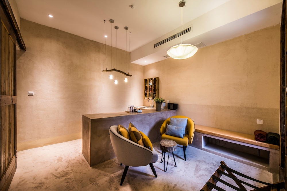 Go Native Downtown House Ningbo