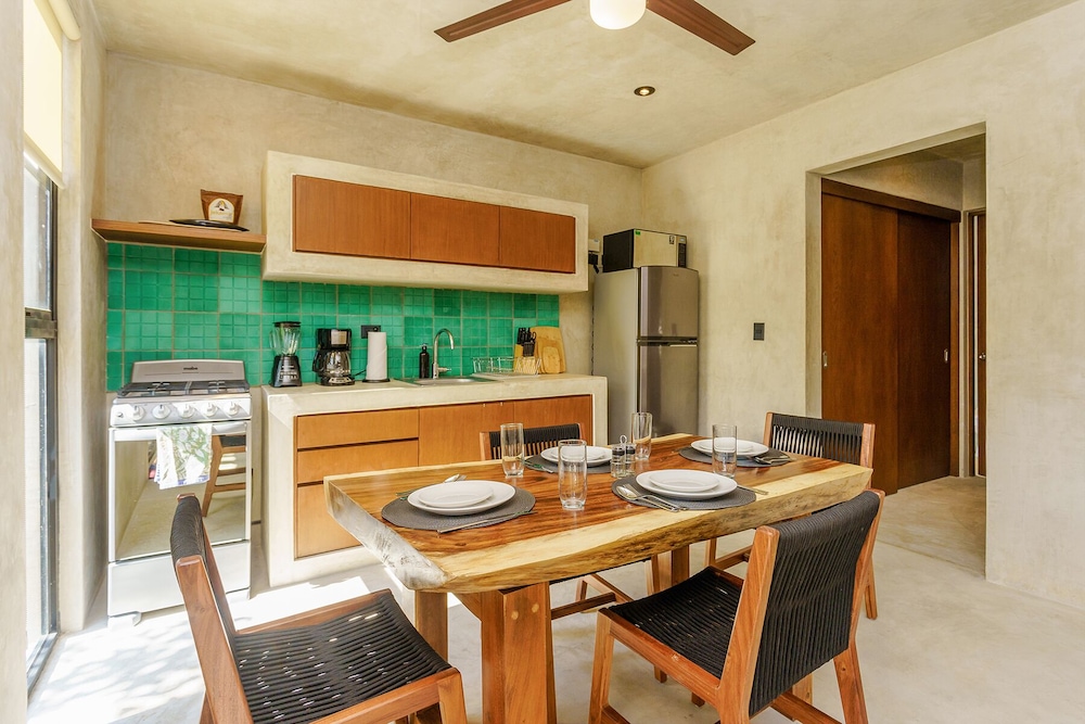 Eco-sustainable Luxury Between Beach Hotspots & Tulum Town by Stella Rentals