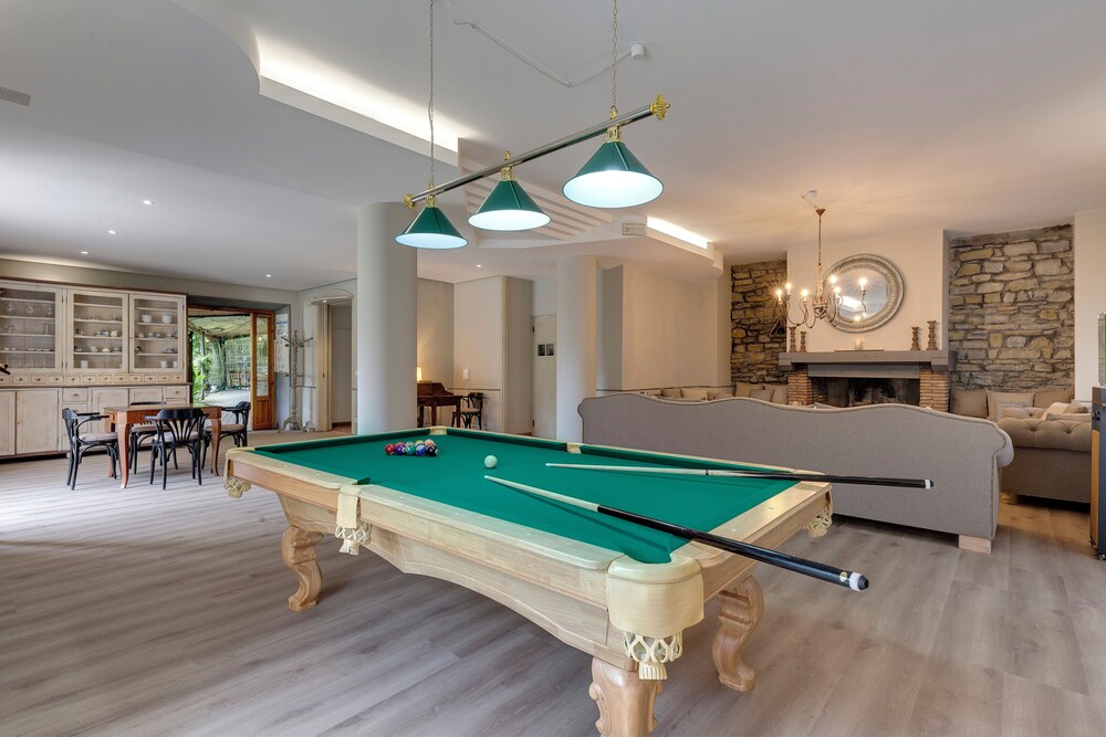 Entire Hilltop Villa With Private Pool In Palazzuolo Sul Senio