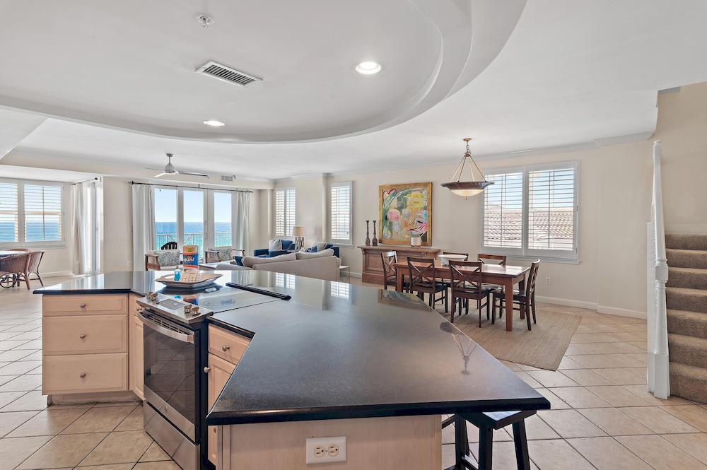 Inn at Crystal Beach 611