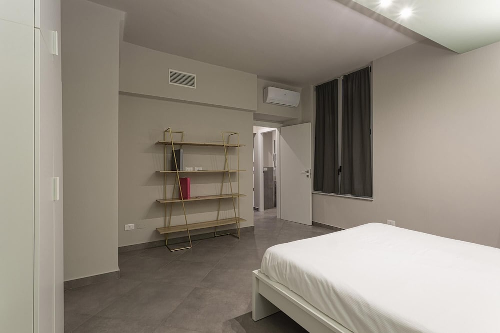 Genoa Vacations - San Luca Apartments - Grillo by Wonderful Italy - Property Image 7