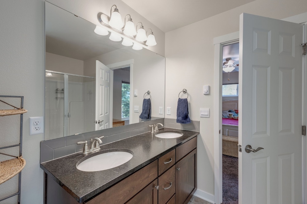 A Re-styled Single Story, 3-bedroom, 2-bath Ranch Style Cabin at Silver Lake