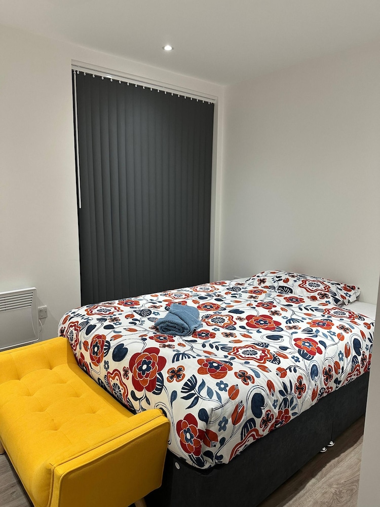 London 1 bed Luxe Flat Ilford Beautiful