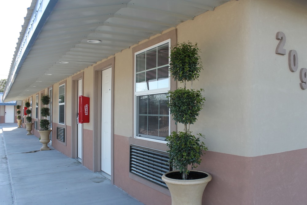 Harbour Inn