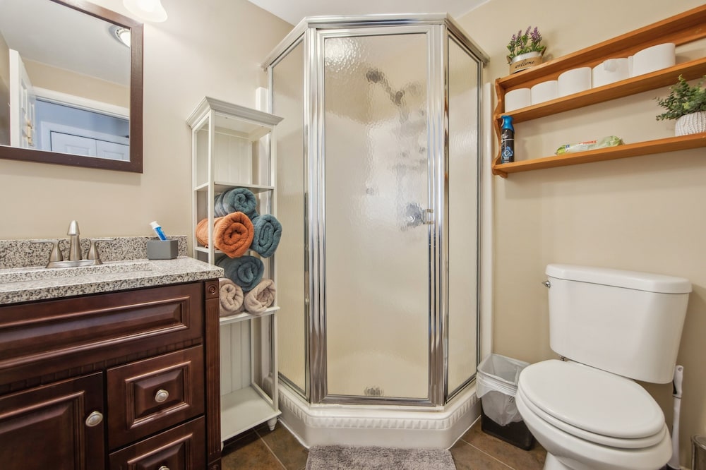 Hullabaloo 23E - Upgrade End Unit With Mountain Views 2 Bedroom Townhouse by The Summit at Gore Mountain