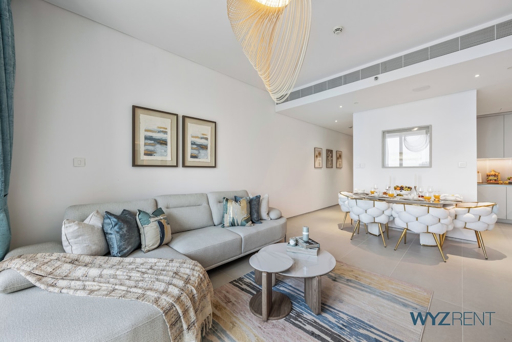 Luxury 1BR Address JBR Beachfront