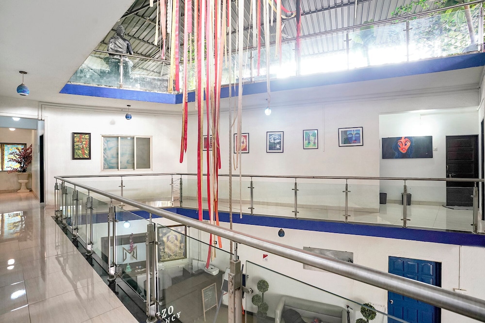 Fabhotel Mazzo Residency