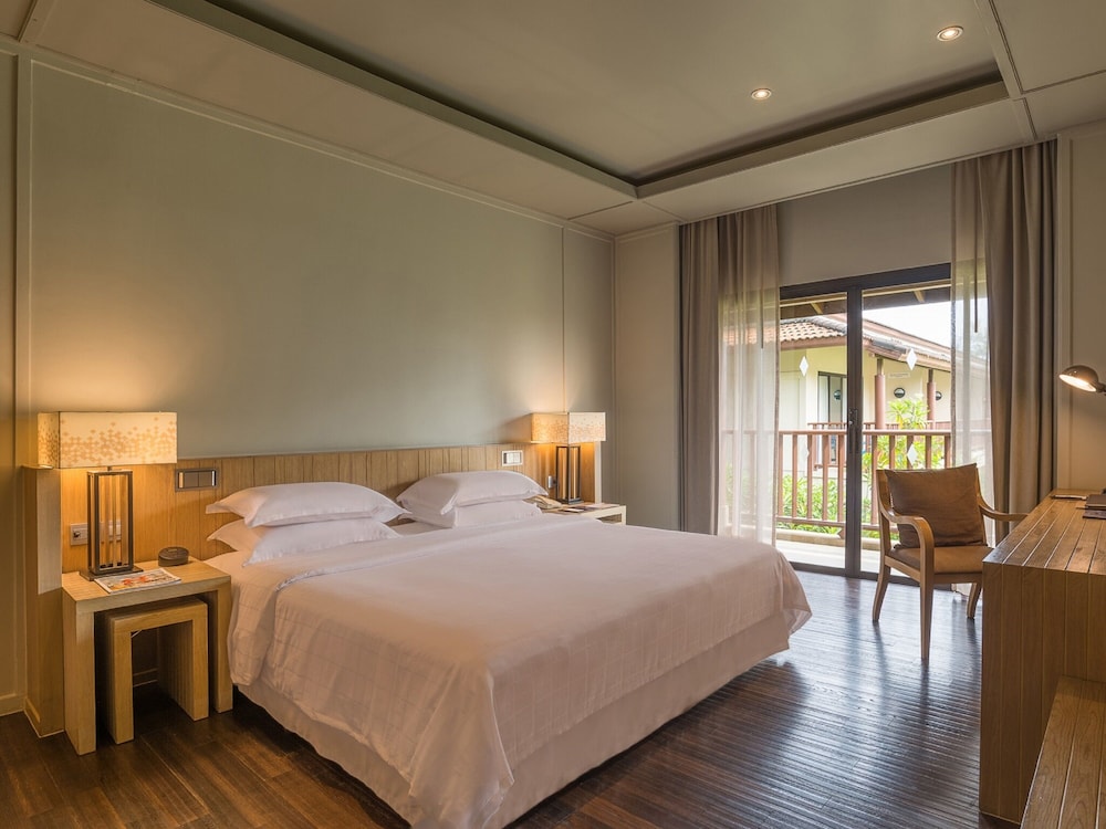 Dusit Thani Krabi Beach Resort 19