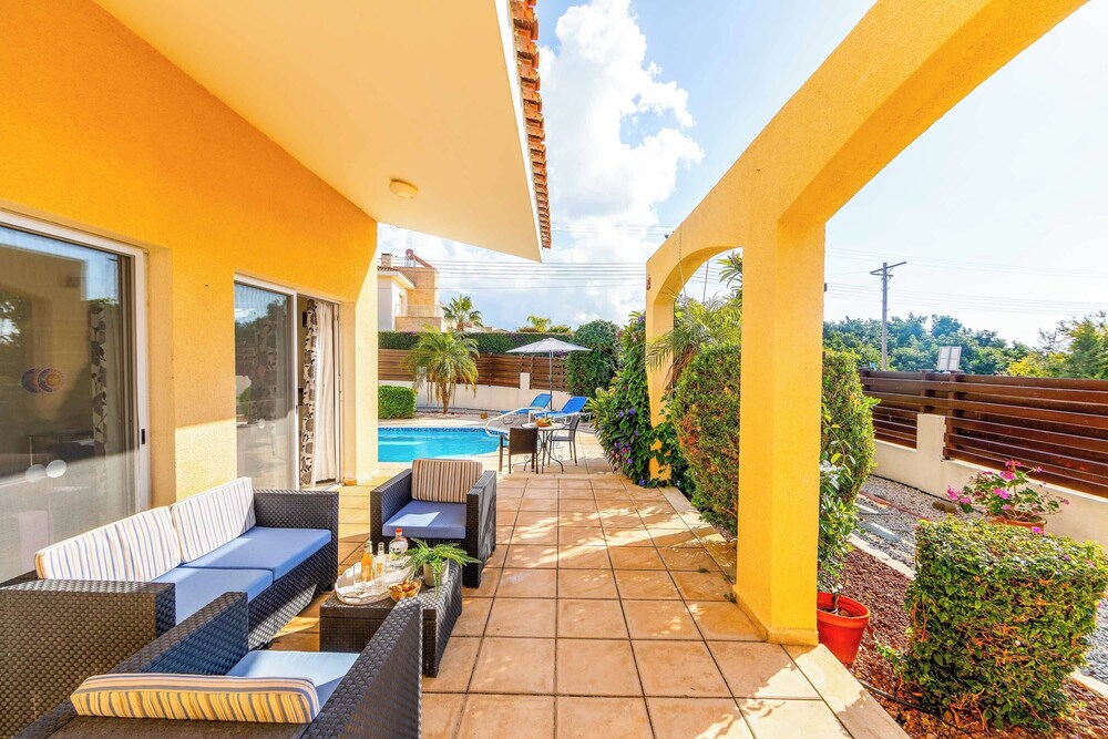 Villa Kampos