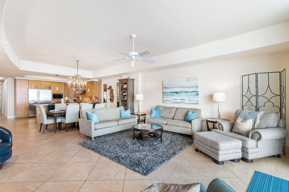 Turquoise Place Condos