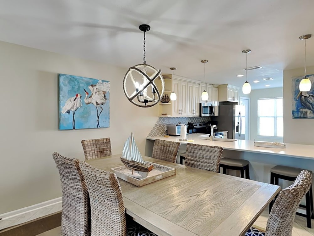 Palms North #7B by Southern Vacation Rentals