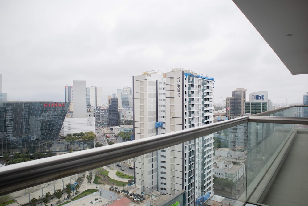 Incredible 2BR With Balcony in San Isidro