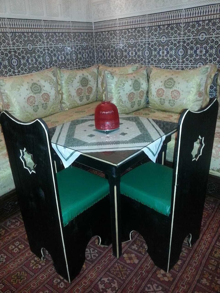 Ryad Dar al Maknassia