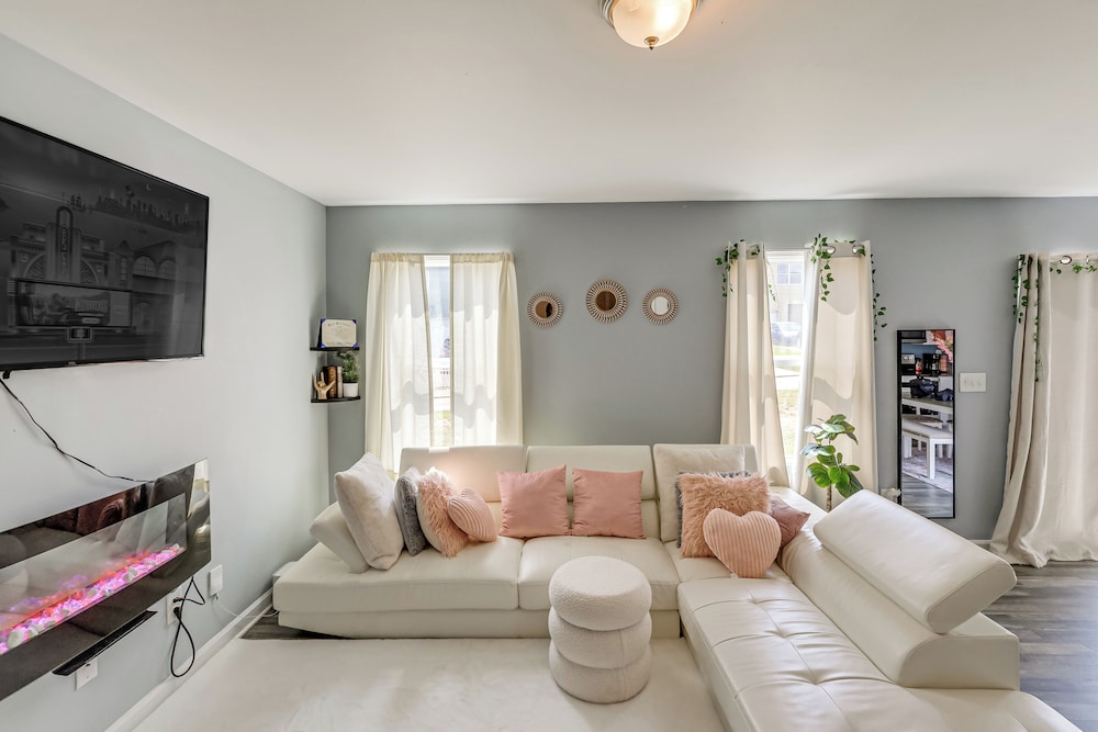 5 Mi to Amerson River Park: Family-friendly Home