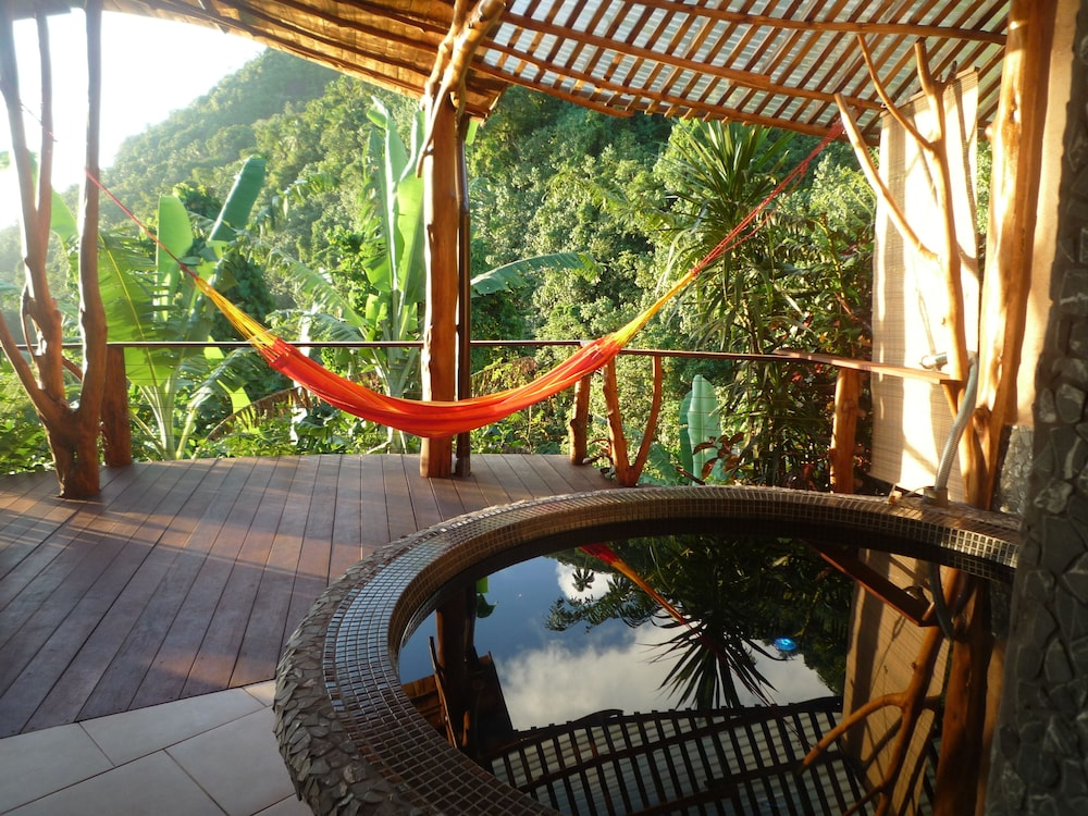 Vanira Lodge
