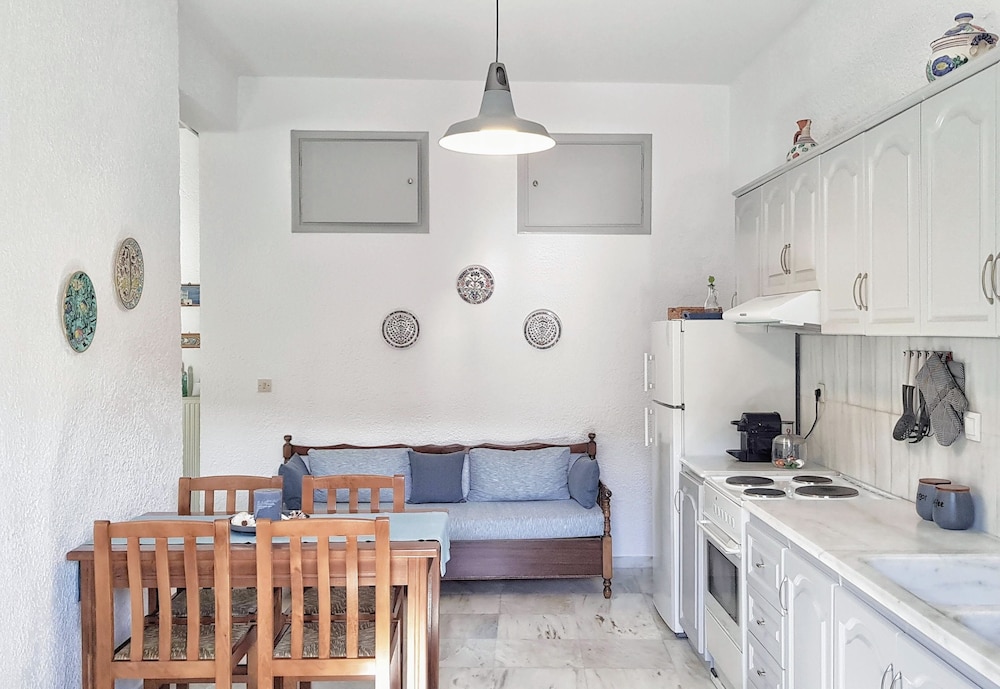 Tinoshomelidays Residences view 2