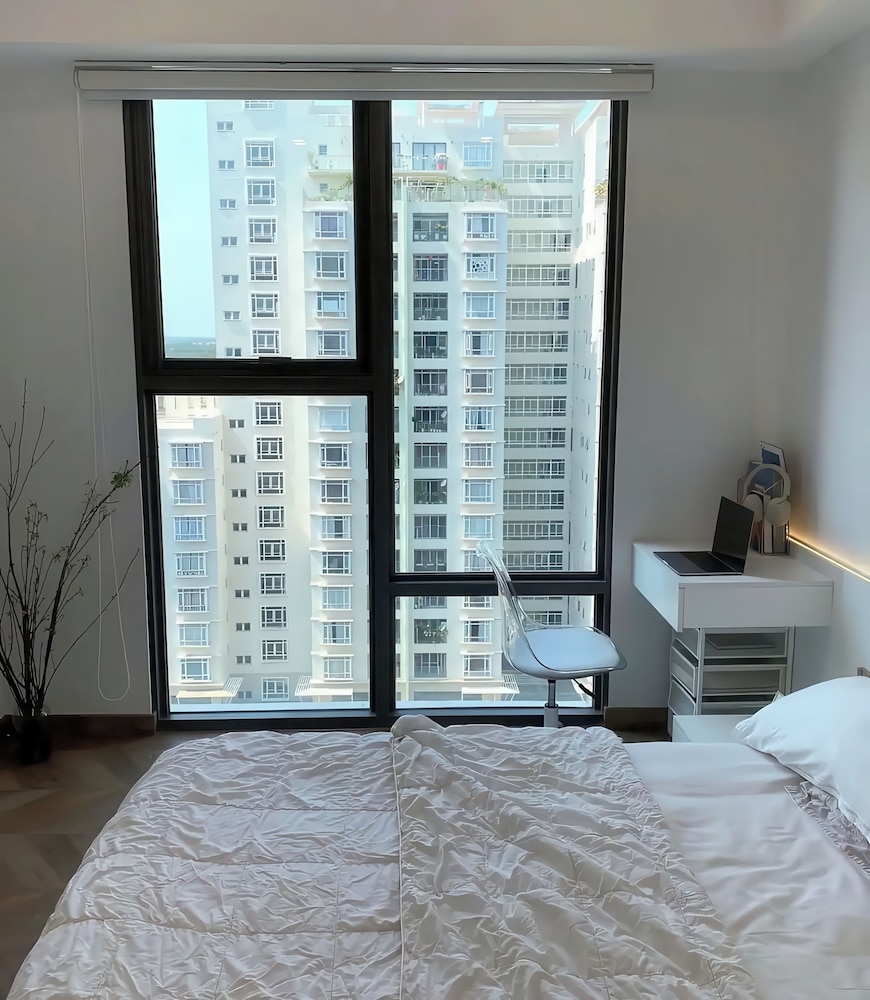 The Antonia Apartments - Korea Town D7
