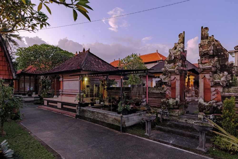 Ray Guest House