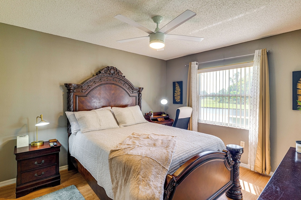 Pool & Hot Tub Access at Resort Home in Poinciana