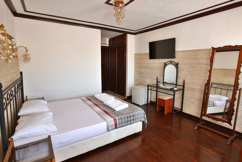 Bozcaada Fahri Otel - Image 15