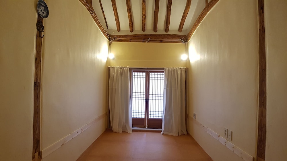 Ohnewwall Guesthouse