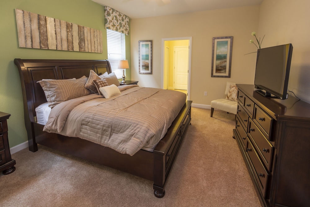 Sundance Villa by VillaDirect view 2