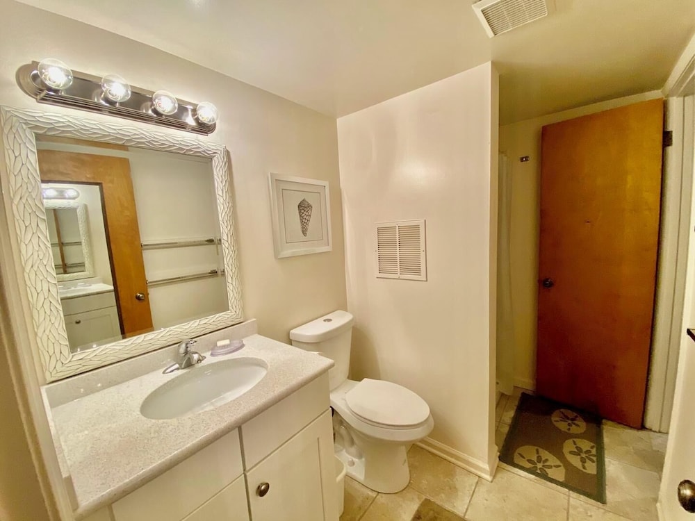Ocean Harbor 2B