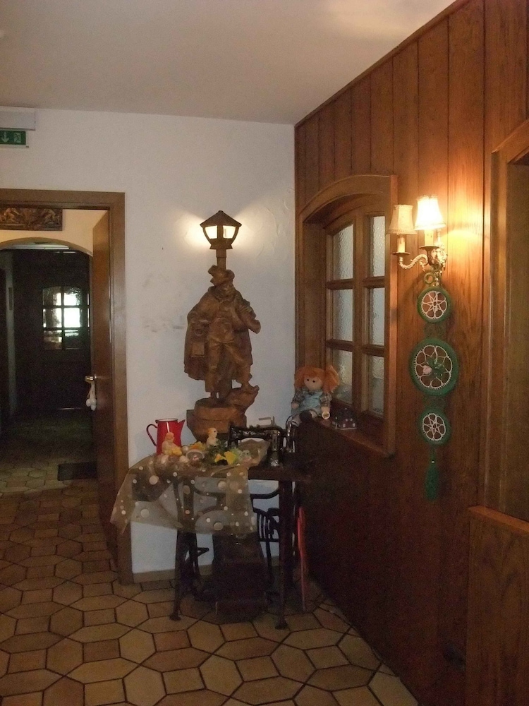 Gasthof-Pension Alte Post view 3