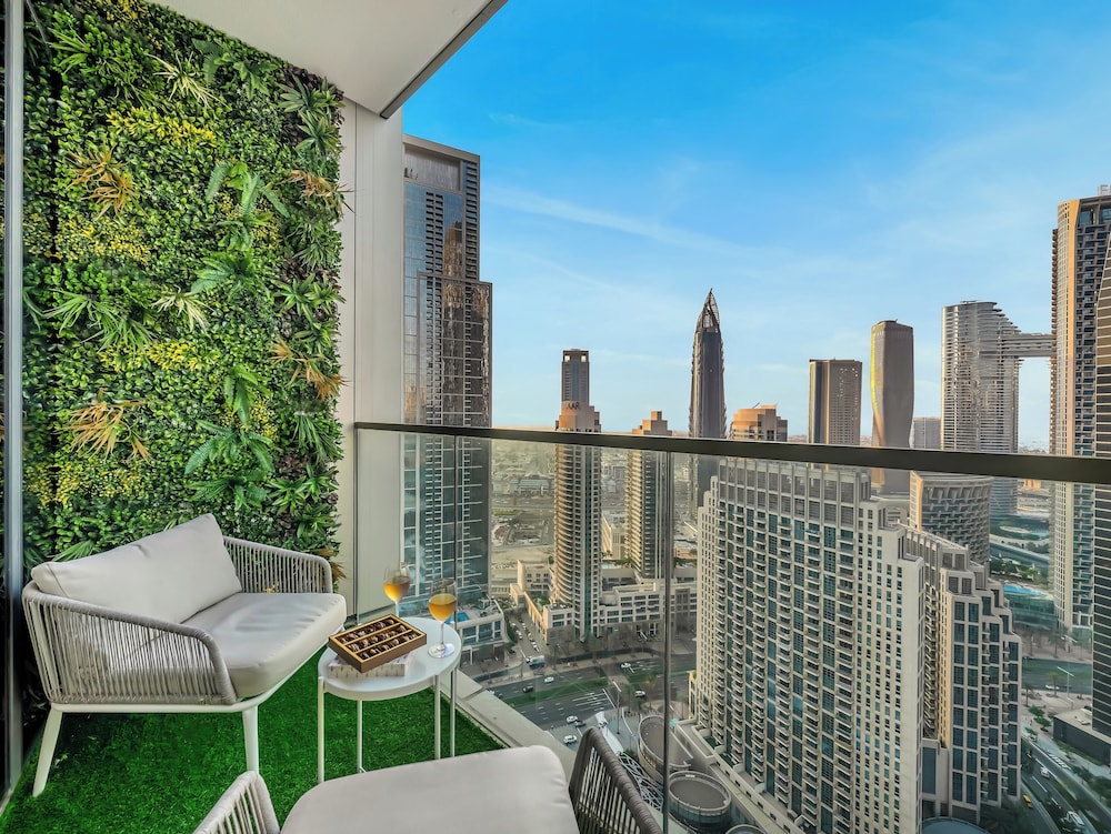 Skyline Grandeur I Burj & Fountain View