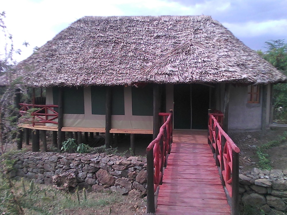 Sirville Lake Elementaita Lodge