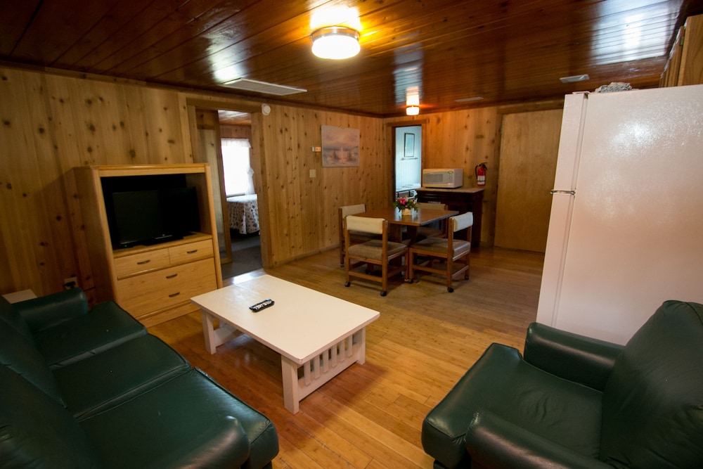 Outer Banks Motel - Village Accommodations