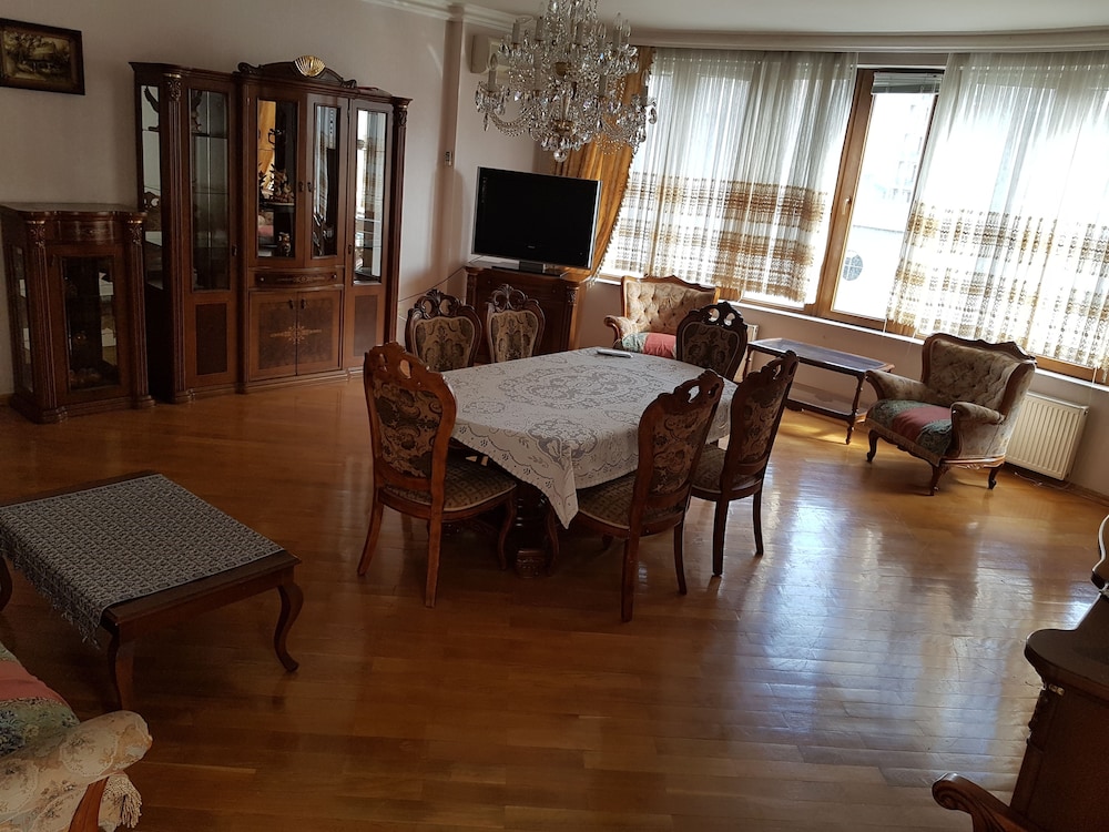 Umair Guest House