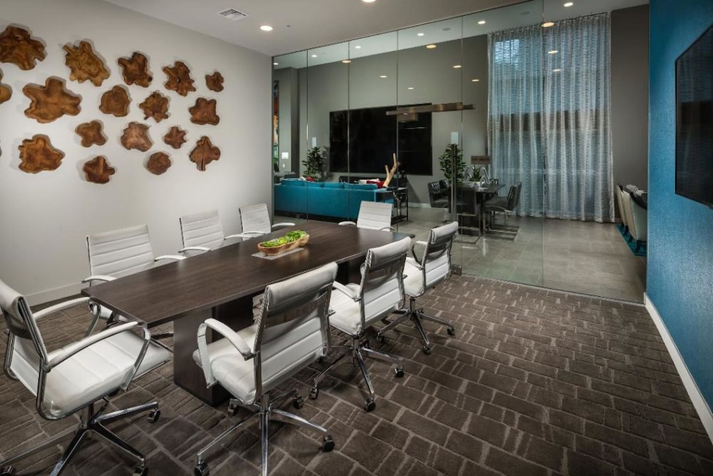 meeting & event spaces