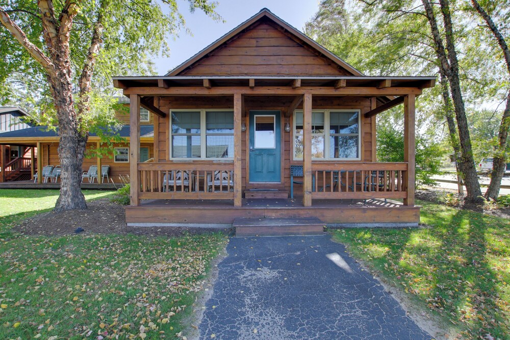 Shawano Lake Cabin w/ Boat Dock! view 4