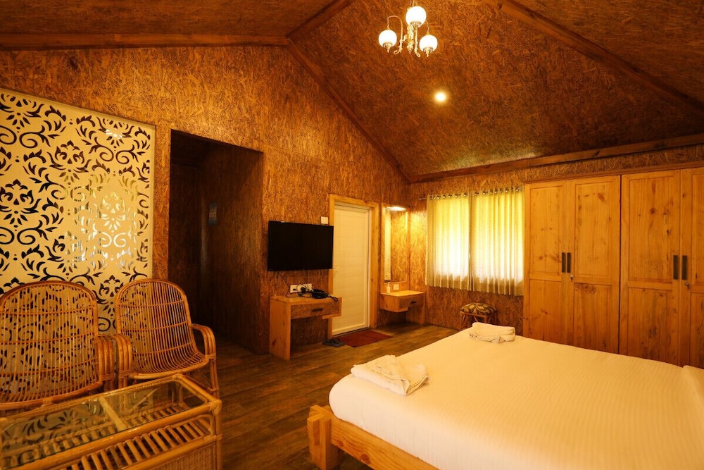 Chow Chow Valley Resorts view 2