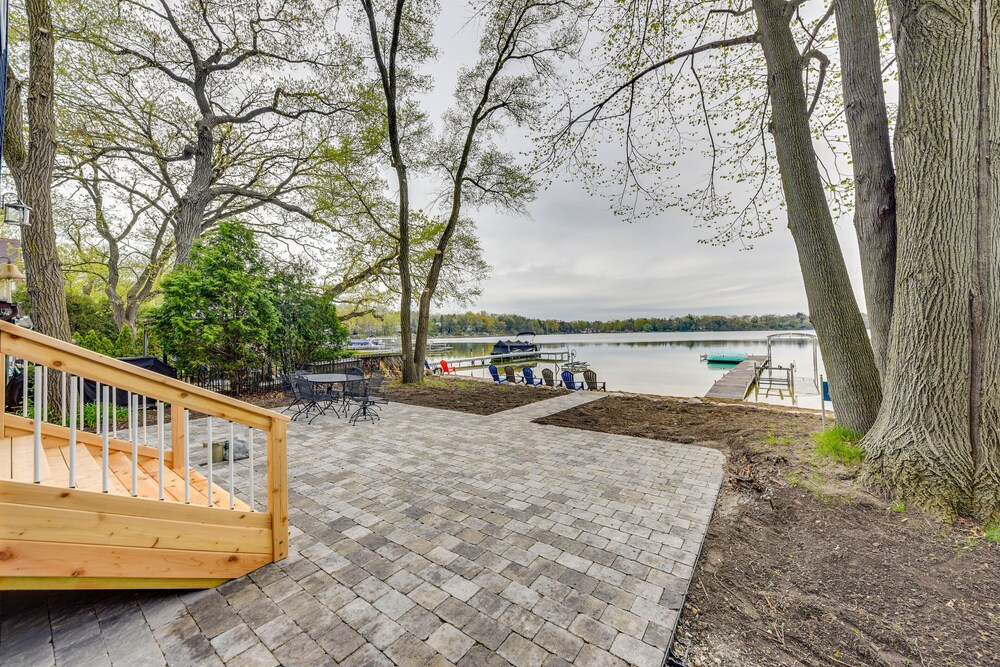 Burlington Vacations - Lakefront Burlington Vacation Rental: Dock  Beach - Property Image 5