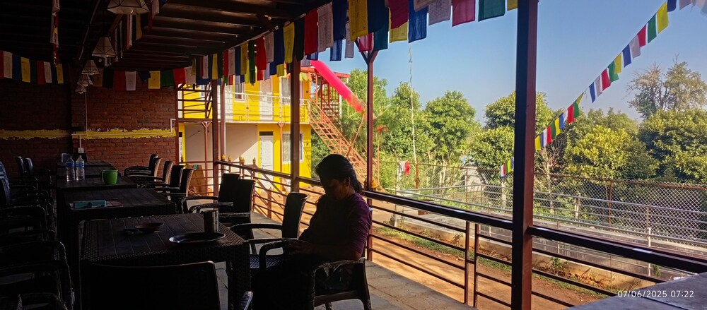 Everest Home Stay Apartment Timal II