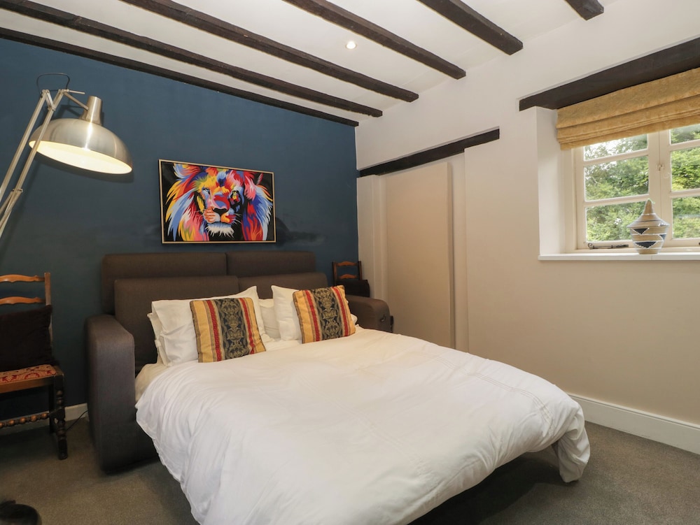 Danby Lodge