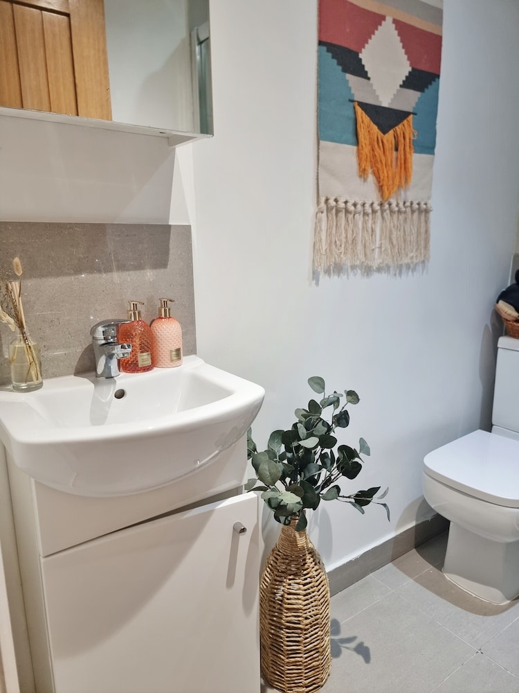 4Bed 3Bath - 8min to London Bridge
