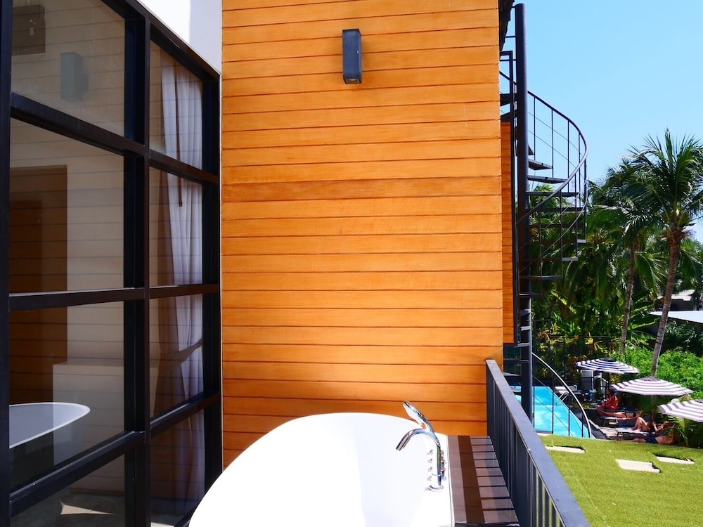 Book a Bed Poshtel - Hostel