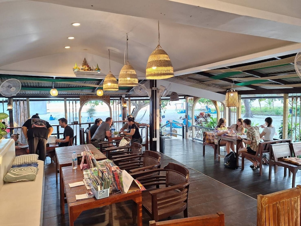 PAN Beachfront Resort Krabi