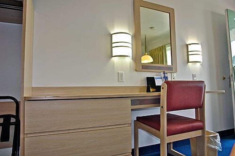 Motel 6 Portland, OR - Downtown view 3