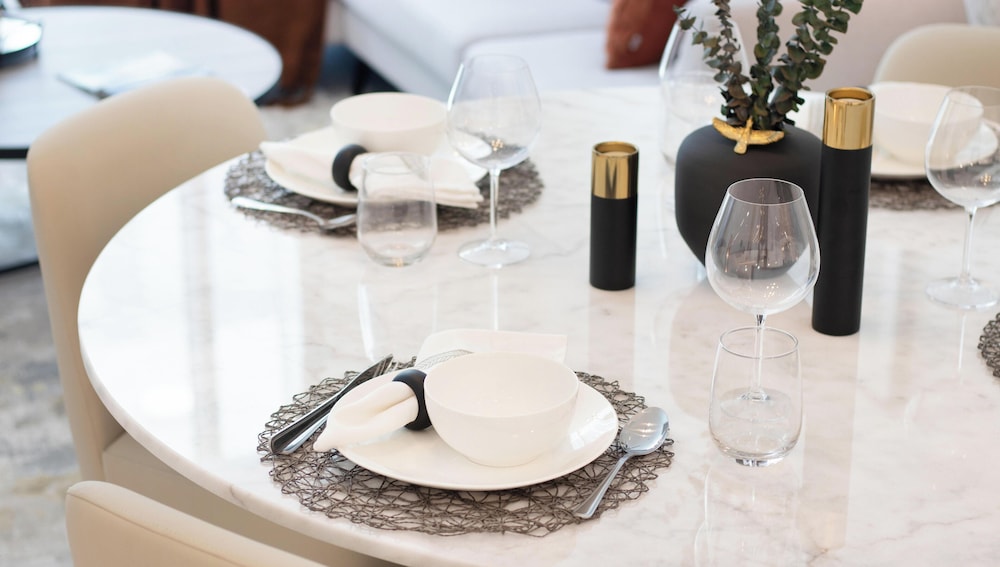 Manzil - Spacious 2BR near Dubai Mall